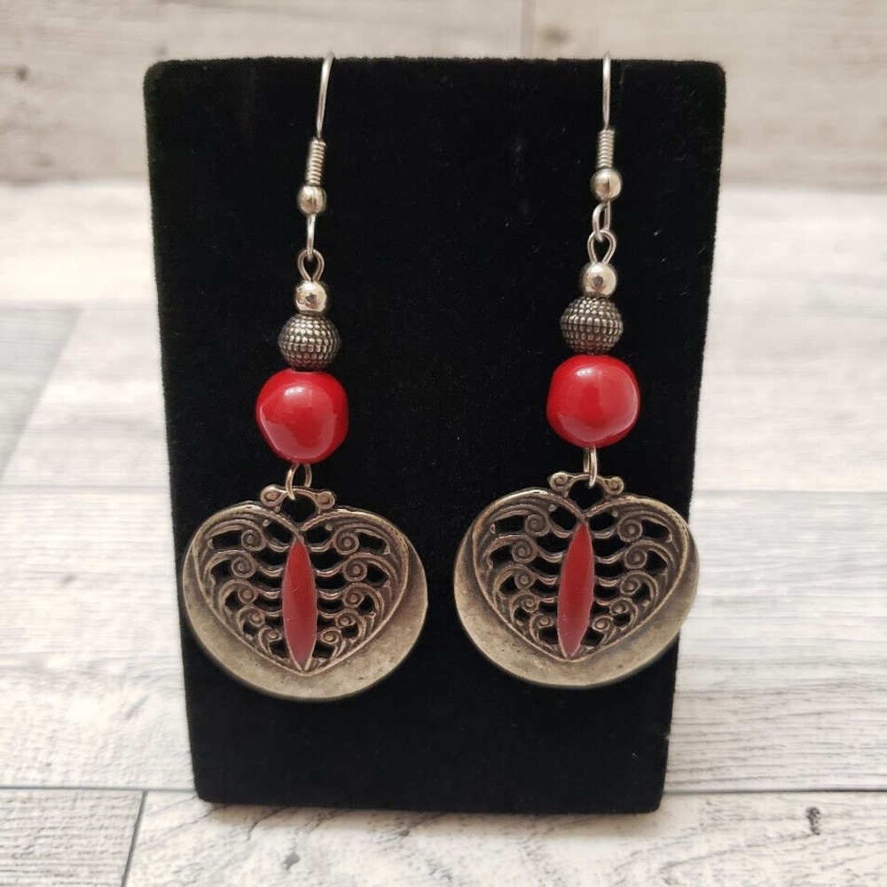 Filigree Heart Design Dangle pierced Earrings Silver Metal Red Enamel Bead
